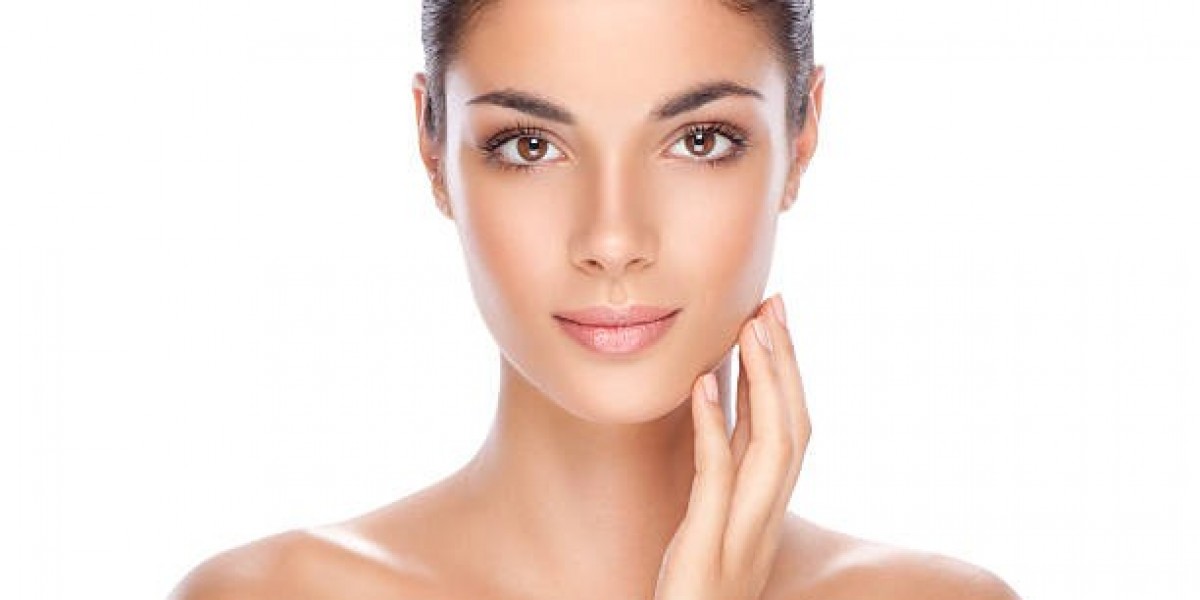 Facelift Surgery and Skin Elasticity: Understanding the Connection